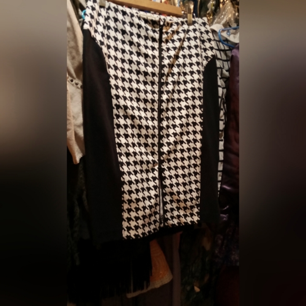 Michael kors spandex zipper houndstooth skirt size 8